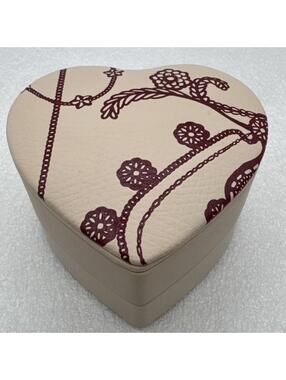 Pandora Leather Jewelry Box/Travel Case 2-Tiered Heart Shaped Cream & Maroon